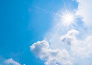 आईये जानते हैं कैसे सर्दियों में फायदेमंद होती है धूप