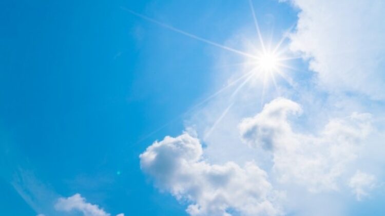 आईये जानते हैं कैसे सर्दियों में फायदेमंद होती है धूप