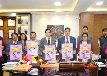 लखनऊ विश्वविद्यालय : अंतरराष्ट्रीय सम्मेलन “राशि 2025” के पोस्टर और वेबसाइट का कुलपति ने किया लोकार्पण