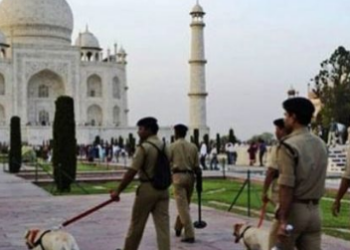 ताजमहल को बम से उड़ाने की मिली धमकी, बढ़ाई गई सुरक्षा
