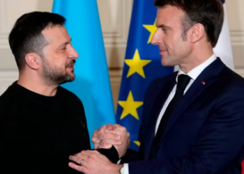 वायु रक्षा क्षमता बढ़ाने पर जेलेंस्की ने की फ्रांसीसी राष्ट्रपति से मुलाकात