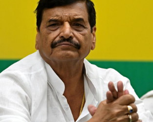 अफसरों के साथ मिलकर कुंभ के बजट का आनंद ले रही भाजपा सरकार : शिवपाल सिंह