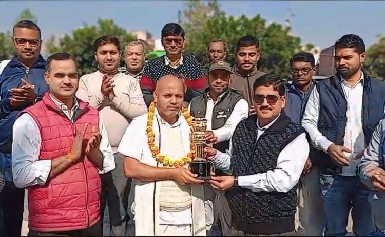 छावनी कस्बावासियों ने समाजसेवी चन्द्रमणि पाण्डेय को किया सम्मानित