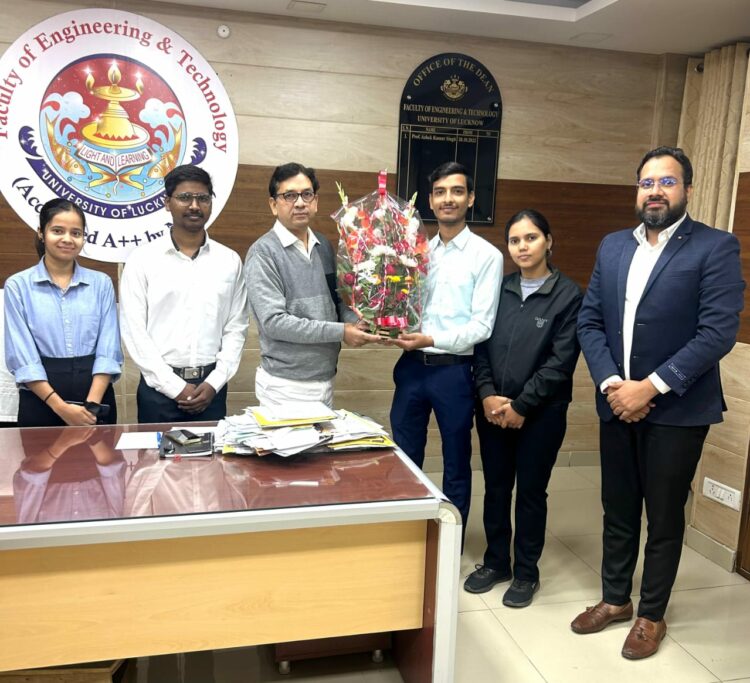 लखनऊ विश्वविद्यालय : बीटेक छात्रों के प्रोजेक्ट को सीएसटी-यूपी की स्टूडेंट्स प्रोजेक्ट ग्रांट योजना के तहत मिला अनुदान