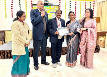 प्रो. एस.एन. पांडे को एसकेएसएस राष्ट्रीय ग्रीन साइंटिस्ट अवॉर्ड 2024 से सम्मानित किया गया