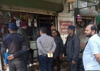 सिंगल यूज प्लास्टिक को लेकर हुई कार्रवाई, 10 हजार का किया चालान