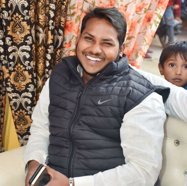 निषाद पार्टी के पूर्व प्रदेश सचिव ने किया सुसाइड मंत्री संजय निषाद पर लगाया गंभीर आरोप