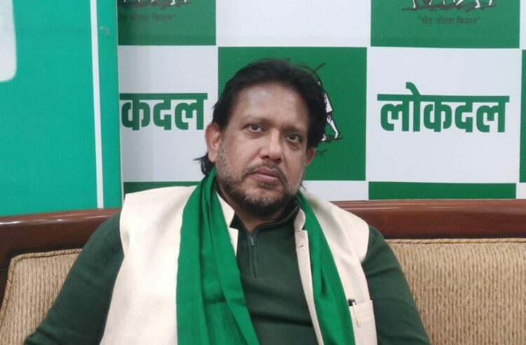 वर्षों से सदन में हिंदी भाषा का प्रयोग किया जाता है अंग्रेजी की कोई आवश्यकता नहीं : लोकदल