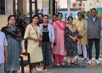 अलकनंदा ऐनकलेव, अवध विहार योजना सोसायटी की जनता ने पुनः चुनाव कराने की मांग की