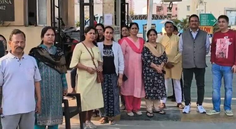 अलकनंदा ऐनकलेव, अवध विहार योजना सोसायटी की जनता ने पुनः चुनाव कराने की मांग की