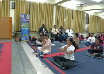 लखनऊ विश्वविद्यालय : योग विभाग में उज्जायी, सूर्यभेदी और चंद्रभेदी प्राणायाम सत्र का आयोजन किया गया