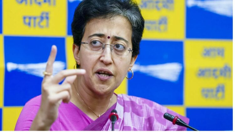 AAP विधायकों के निलंबन पर आतिशी ने विधानसभा अध्यक्ष को लिखा पत्र