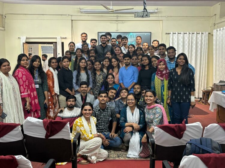 LU : भौतिकी विभाग ने संयुक्त राष्ट्र द्वारा घोषित क्वांटम विज्ञान और प्रौद्योगिकी वर्ष पर आधारित विज्ञान दिवस का आयोजन किया