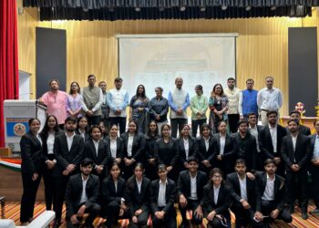 विधि संकाय : अंतरराष्ट्रीय महिला दिवस के अवसर पर समुदायों को मजबूत बनाने पर अभियुक्त चर्चा का आयोजन